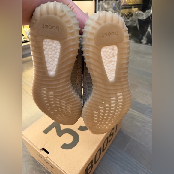 Brand new never worn. Men’s size 8 Adidas Yeezy boost 350v2 slate.